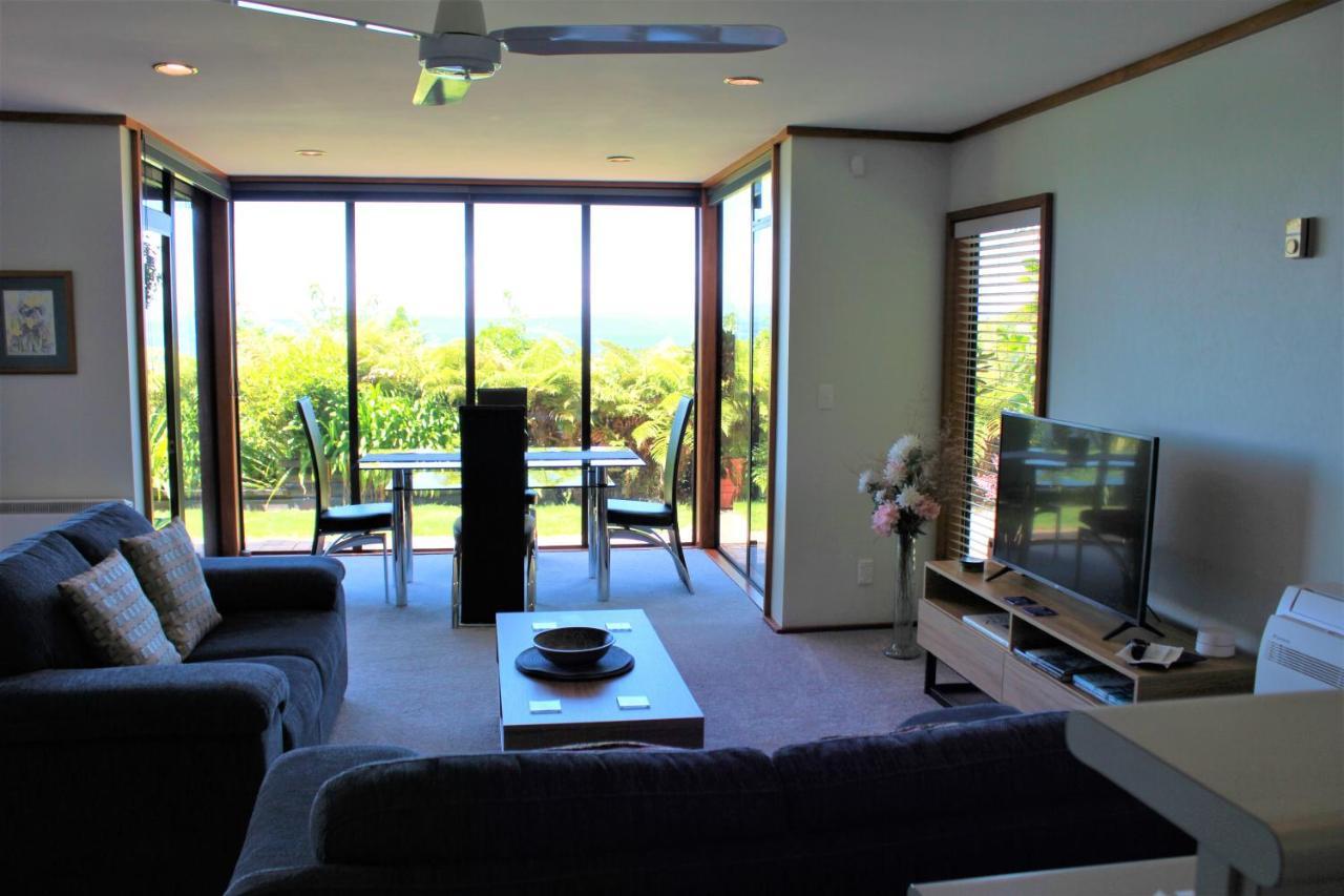 Lake View Garden Apartment 타우포 호 외부 사진