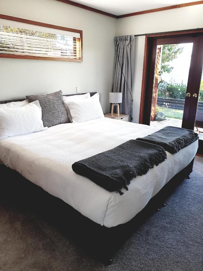 Lake View Garden Apartment 타우포 호 외부 사진